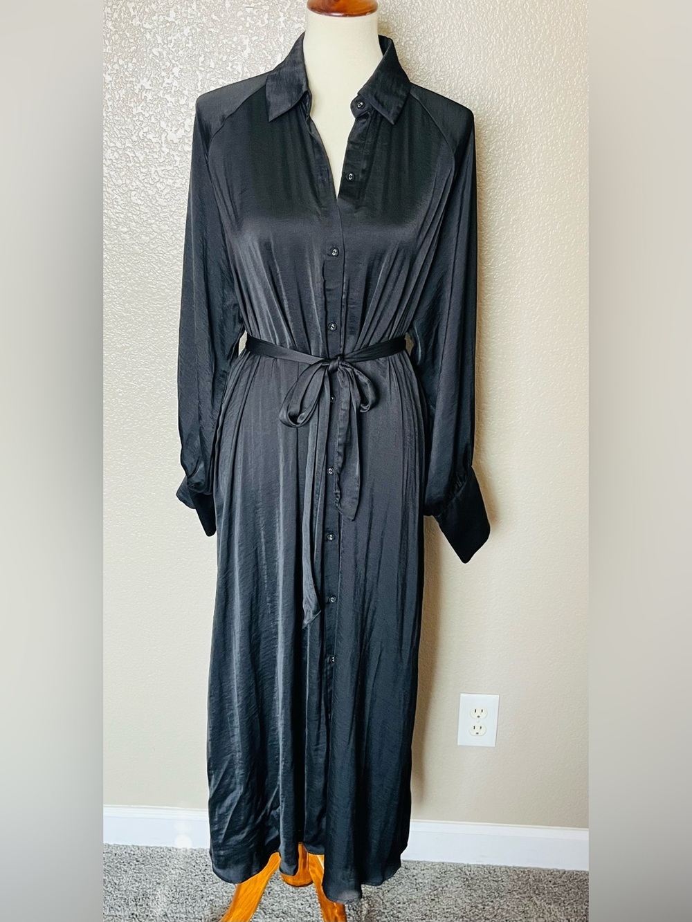 Gibson Latimer Black Satin Dress Large
